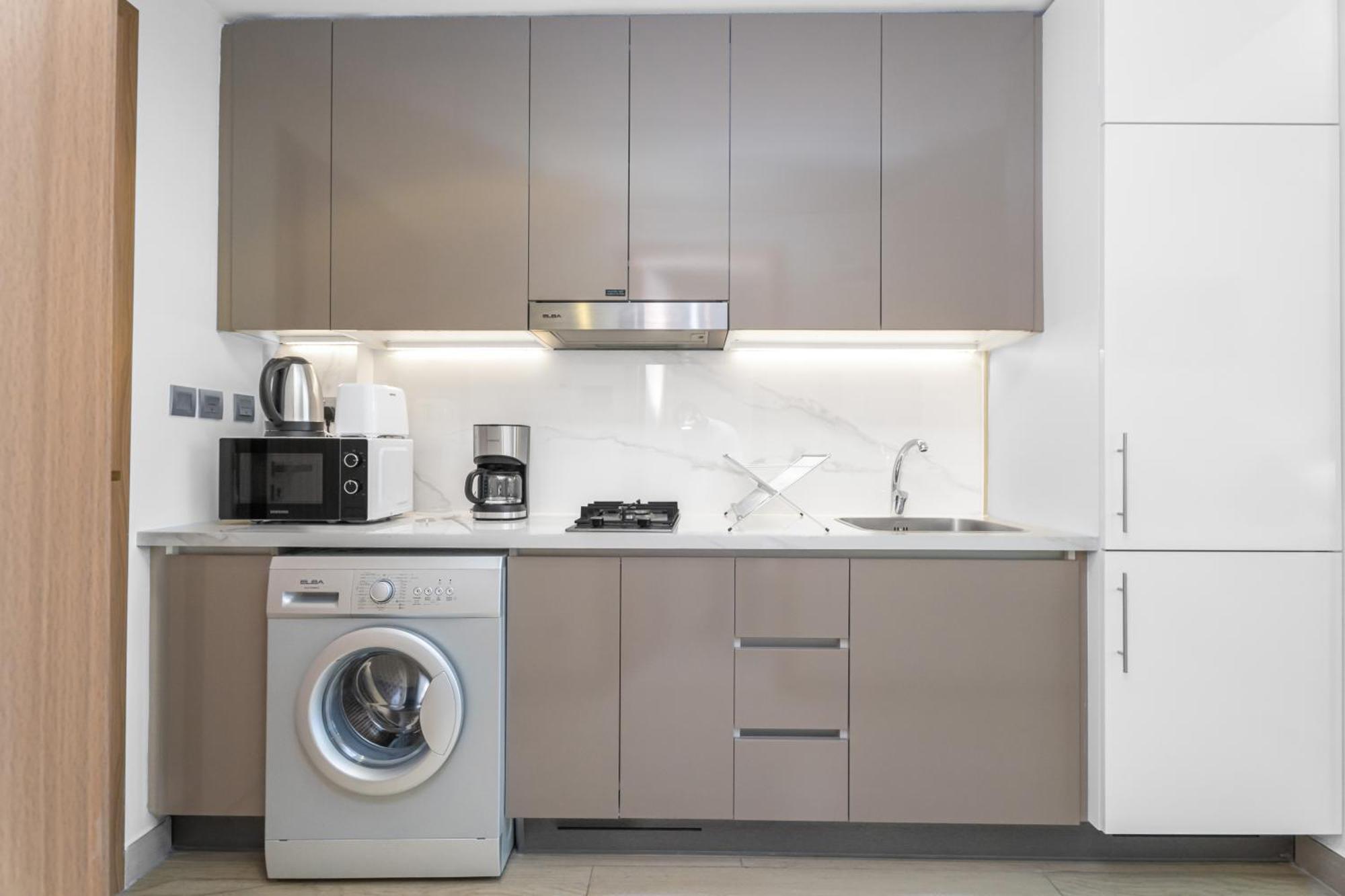 Escape24 Stylish Studio Azizi Riviera 8 Meydan One Дубай Екстериор снимка